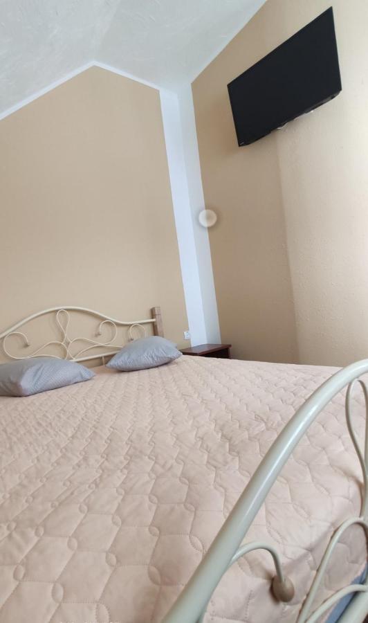 Bra Haus Hotel Branev Eksteriør billede